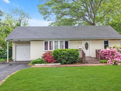 (Undisclosed Address), Huntington Station, NY, 11746