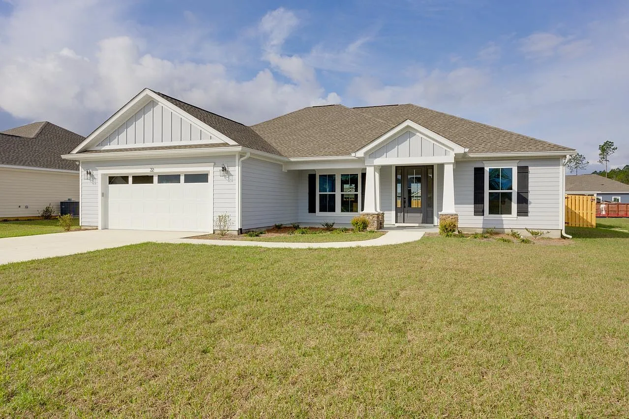 3 bed, 2.0 bath, 1739 sqft, $2,400 — Photo 1