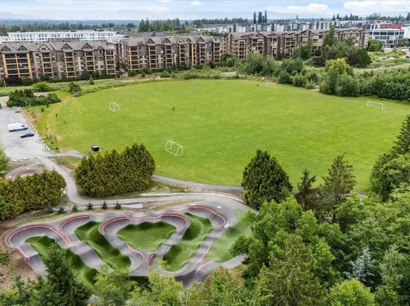 8157 207th St #401, Langley, BC V2Y 0V3