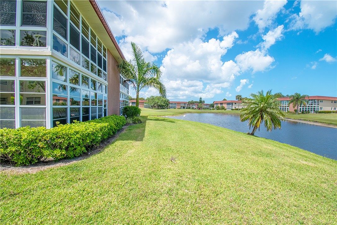 66 Woodland Dr APT 106