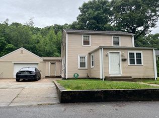 89 Naples Ave, Johnston, RI 02919