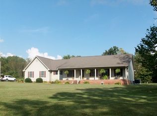 760 E Lake Rd, Cadiz, KY 42211