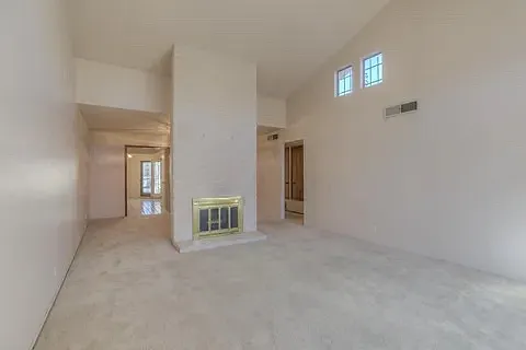 618 Meadow Green Ct SE — Photo 11
