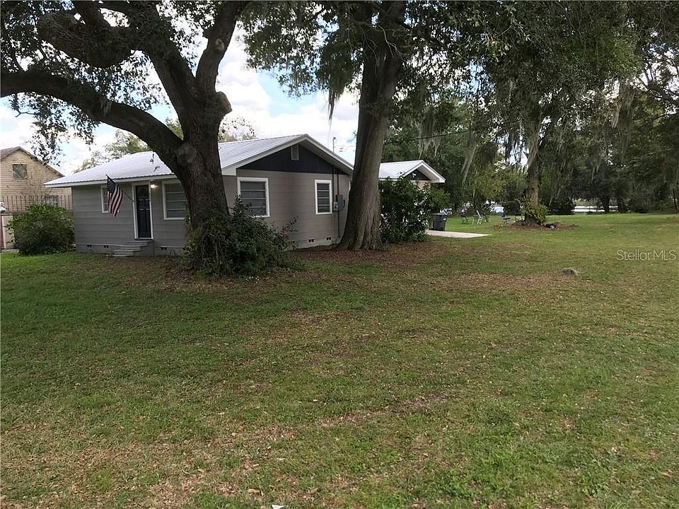 1st image of 210 Longfellow Blvd