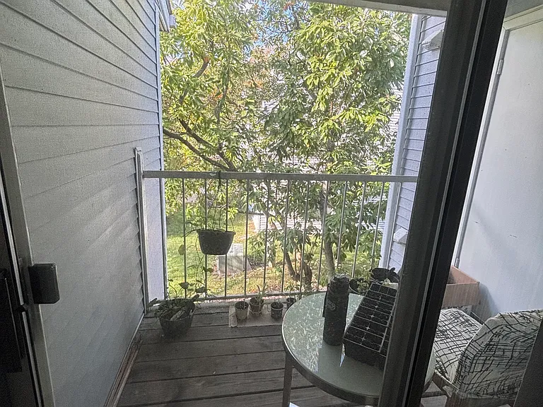 146 Arbors Cir #2 — Photo 5