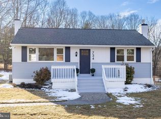734 Sugars Bridge Rd, West Chester, PA 19380