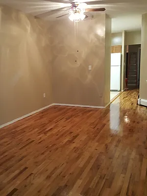 Rented by Elite NY Holdings | media 30