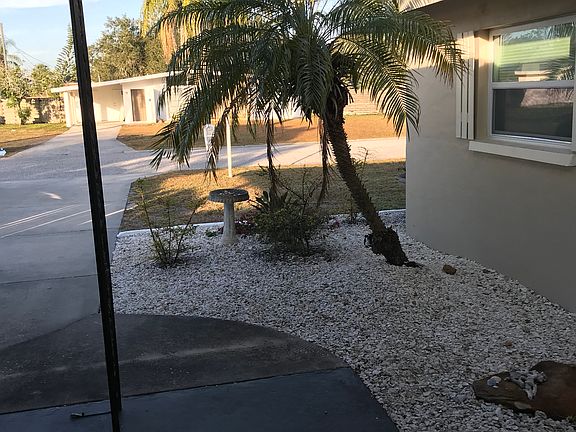 3rd image of 2798 Heather Pl