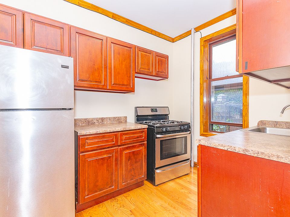 1st image of 81 Crooke Ave #217