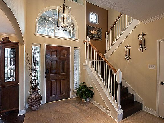 5th image of 3618 Hawkins Cir