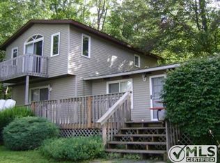 3203 Appletree Rd, Farwell, MI 48622