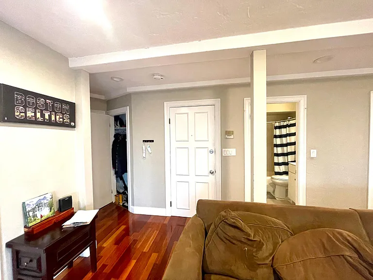 141-143 L St #2A — Photo 2