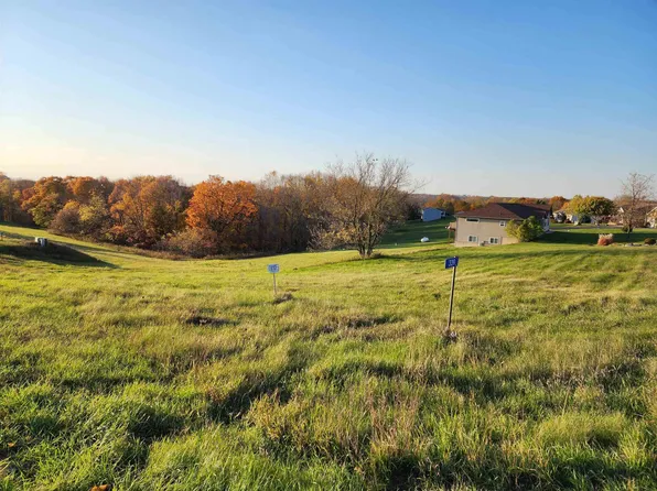 339 Stony Loop Unit 19, Mc Gregor, IA 52157