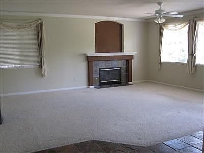 5th image of 2913 Fox Hill Dr