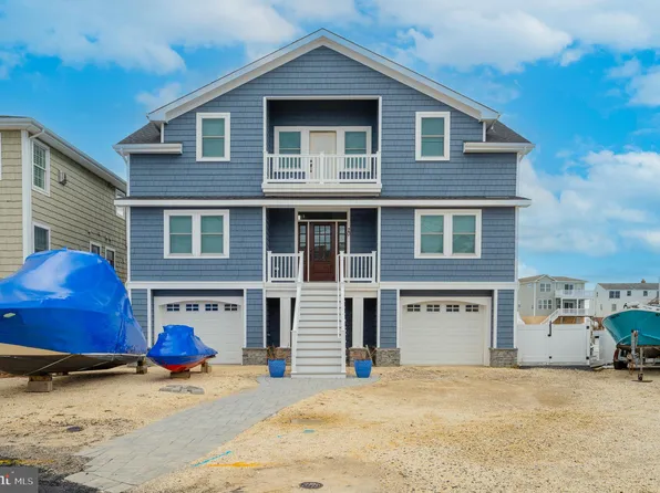 20 Julia Dr, Manahawkin, NJ 08050