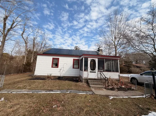 132 Academy Ln, Cape May Court House, NJ 08210