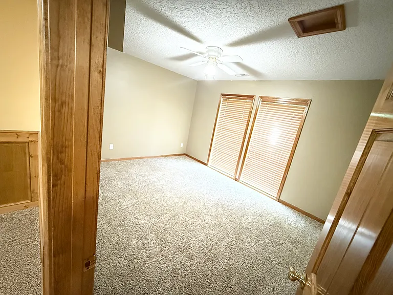 8257 N Woodland Ave — Photo 27