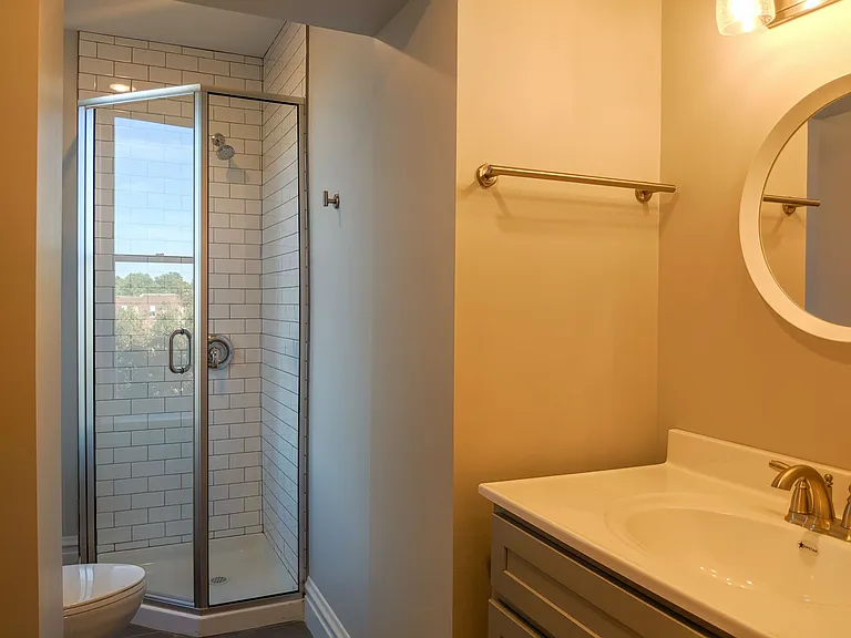 3756 California Ave #3W — Photo 3