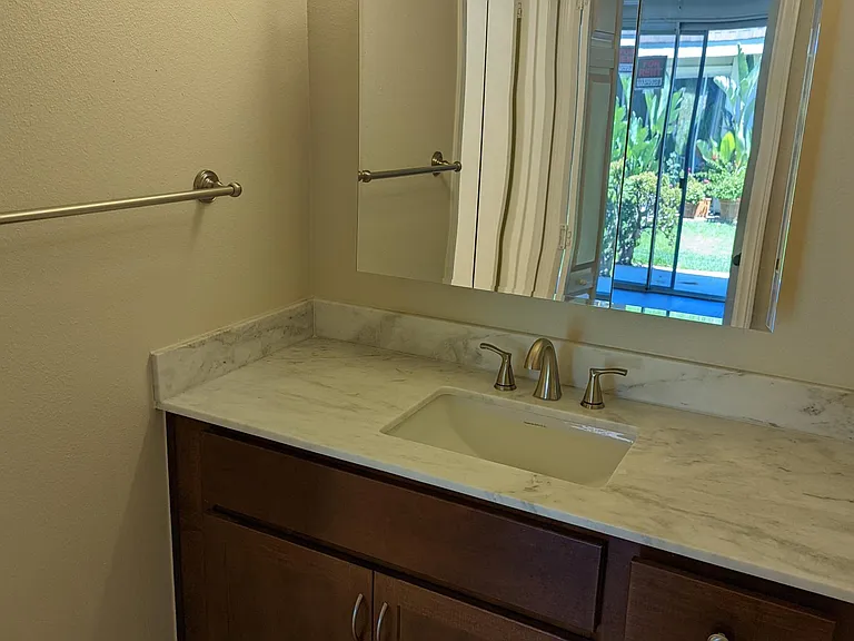 En-suite upgraded bathroom