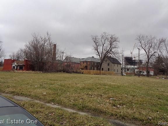 2nd image of 6166 Rosa Parks Blvd