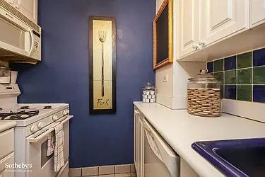 Rented by Sotheby's International Realty