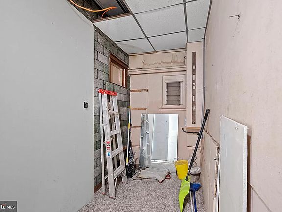 3rd image of 2509 Salmon St #T
