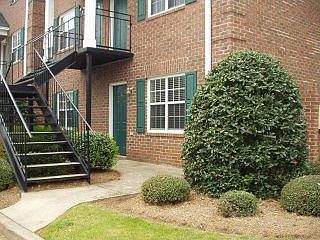 1st image of 100 Woodstone Dr APT 22