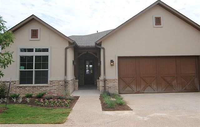1st image of 355 Watermere Dr