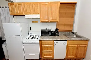 Rented by Eisenberg Exclusives