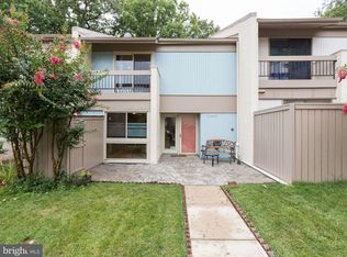 11665 Newbridge Ct, Reston, VA 20191