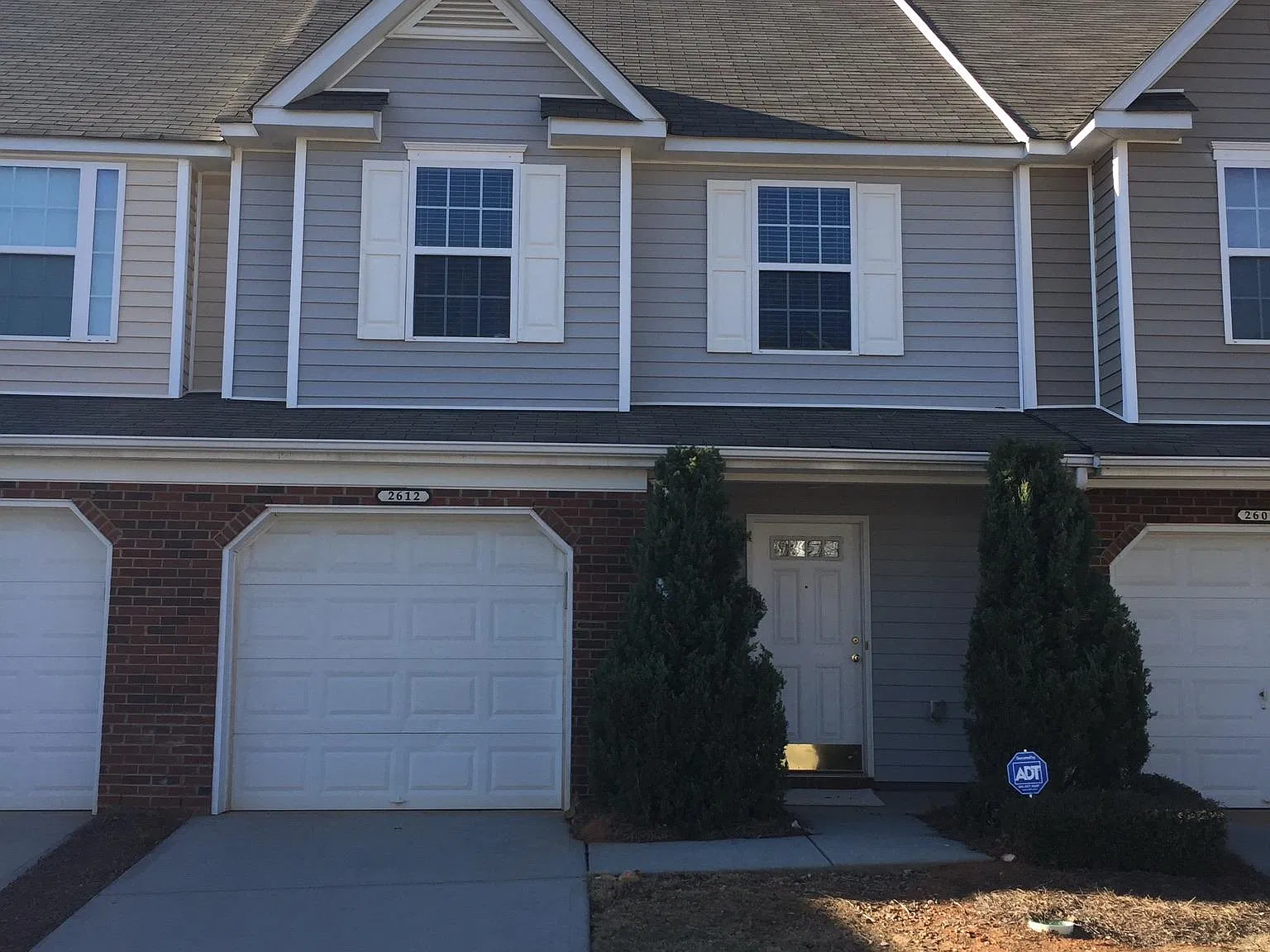 2 bed, 1240 sqft, $1,800 — Photo 1