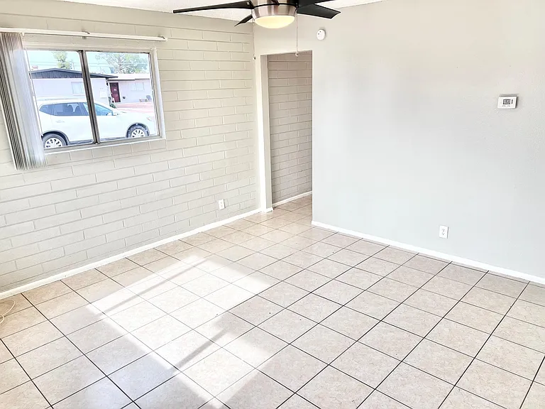 7013 N 76th Ave #1 — Photo 19
