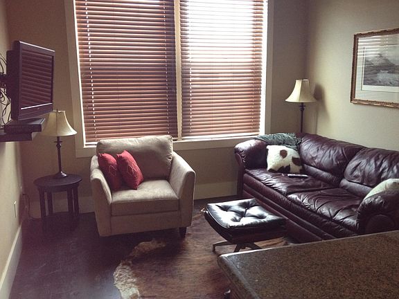 2nd image of 2206 Avenue G APT 3
