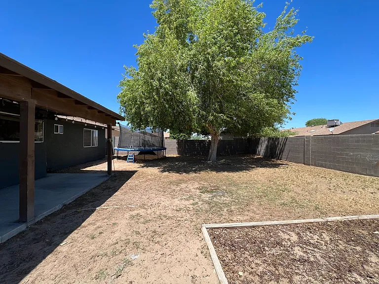 7132 E 24th Ln — Photo 27