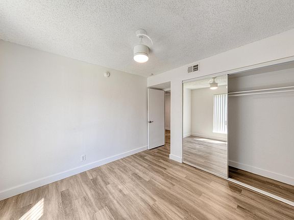 5th image of 10055 Terra Loma Dr #21