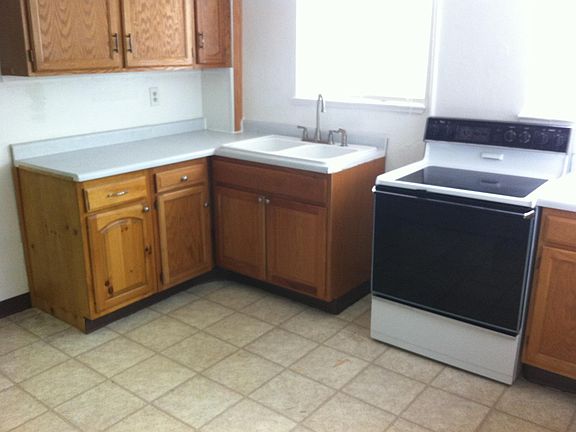BRIGHT KITCHEN LOOKING SE