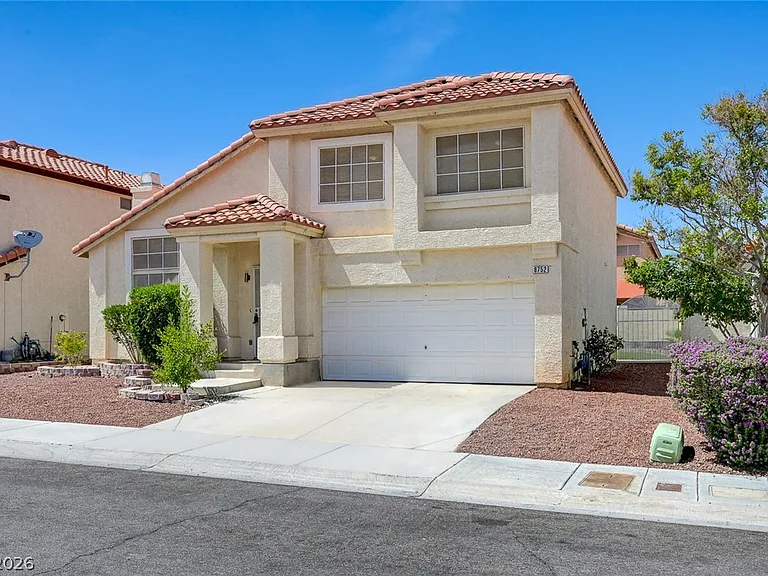 8752 Raindrop Canyon Ave — Photo 2