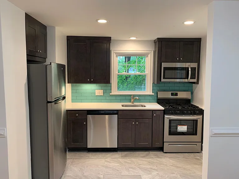 5005 Pine Crest Ave — Photo 5