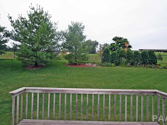 2nd image of 1919 W Willow Crest Dr