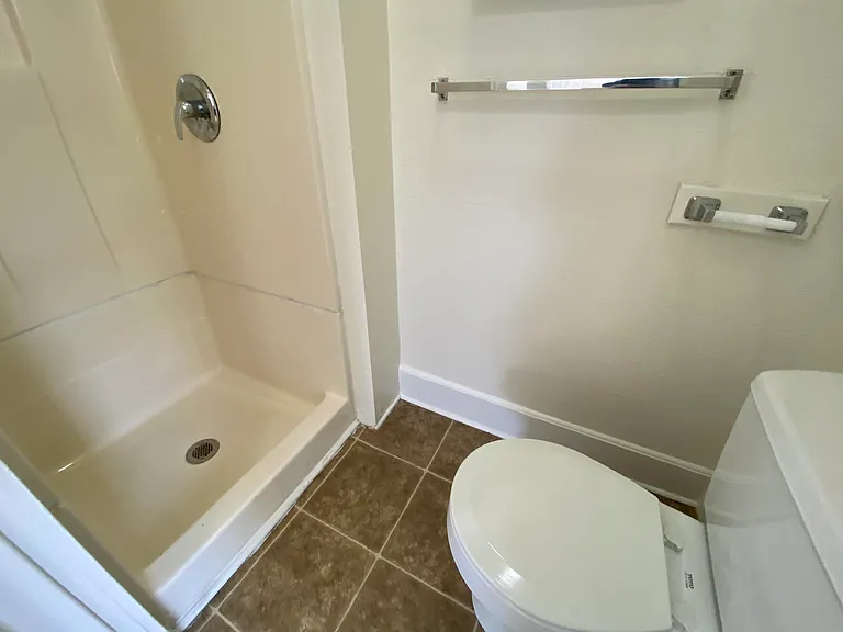 15 W Broadway St #M — Photo 26