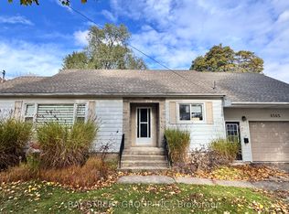 6565 Stamford Green Dr, Niagara Falls, ON L2J 1T9