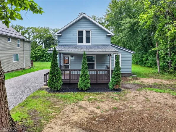 1727 E 49th St, Ashtabula, OH 44004