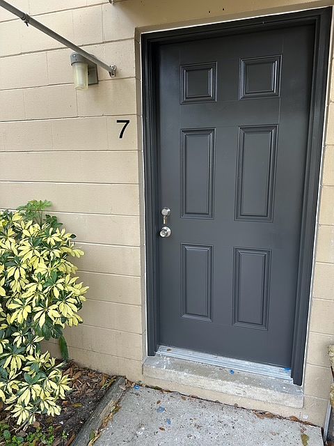 1st image of 1025 S Ohio Ave #7