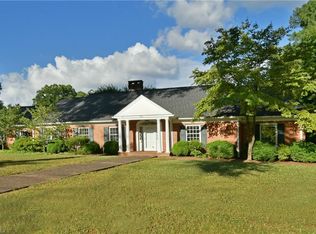 301 Knollwood St, Winston Salem, NC 27104