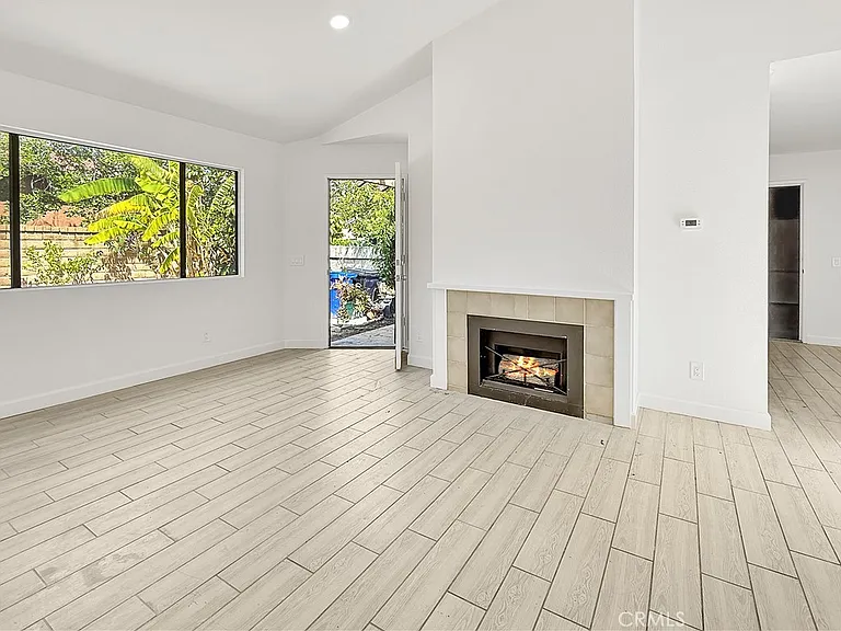 11127 Delaware St — Photo 7