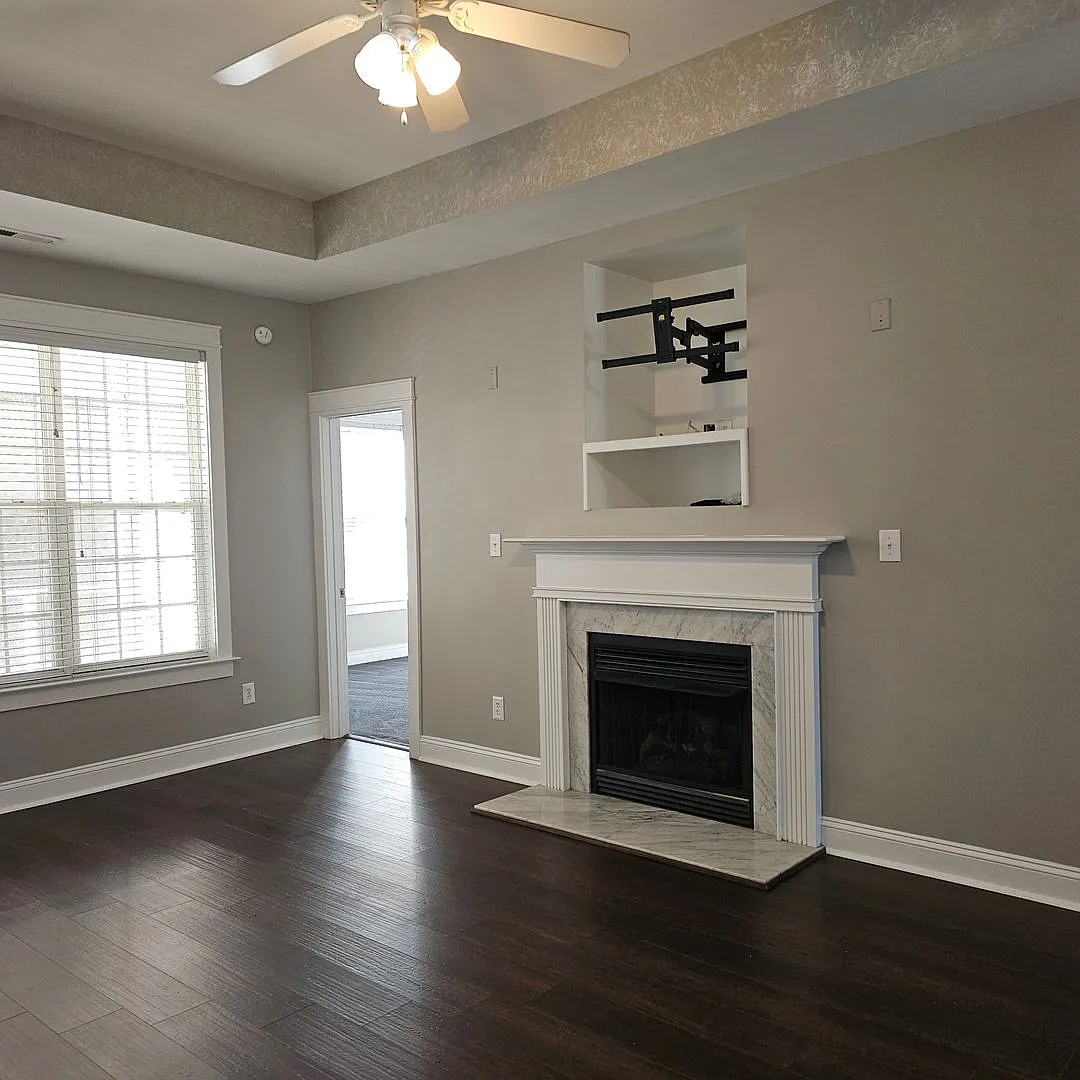 Building Photo - 256 Stansbury Ln