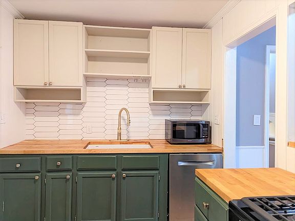 5th image of 2113 Churchill Way