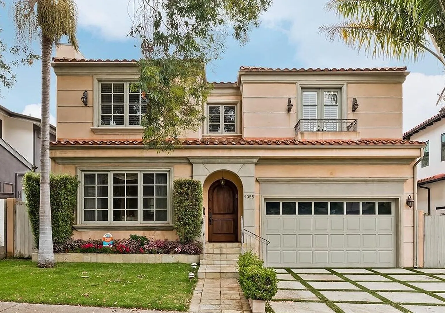 House for Rent in Beverlywood — Photo 2