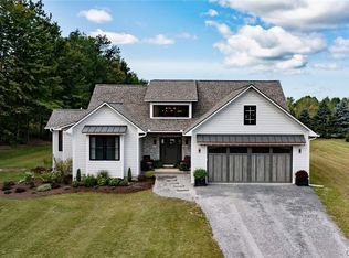 4559 Hoyt Rd, Skaneateles, NY 13152