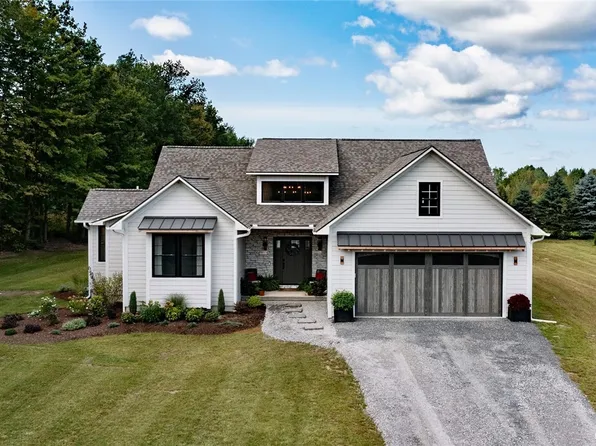4559 Hoyt Rd, Skaneateles, NY 13152